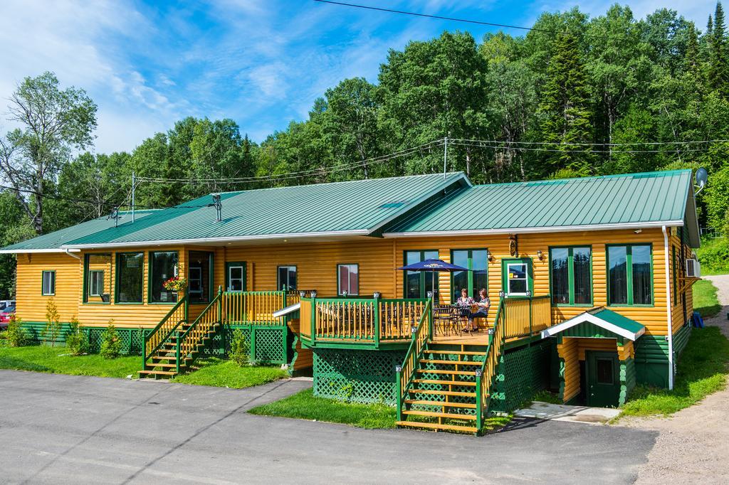 Auberge Eva Lac-Bouchette Exterior foto